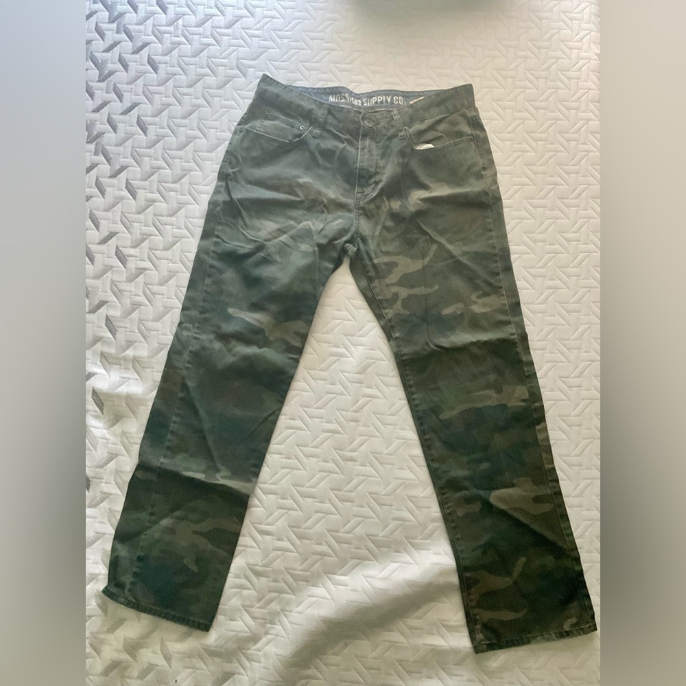 Mossimo Green Camo pants 34x30 🐸🐢🐍🍀
